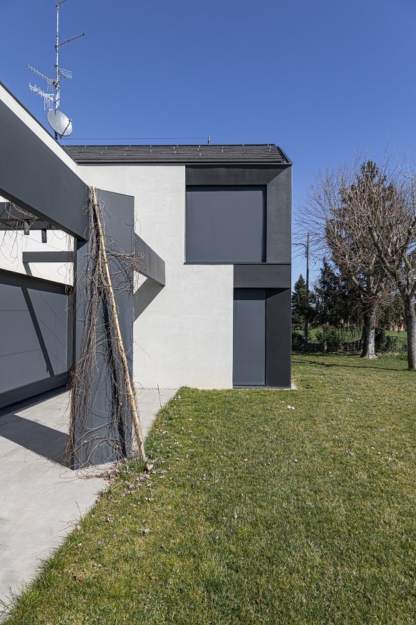 Villa solar ptotection