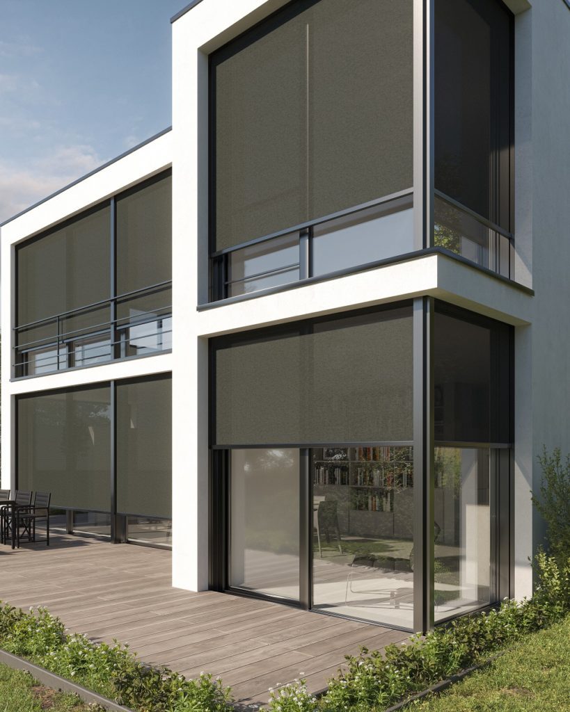Soltis Veozip close-up outside a modern house
